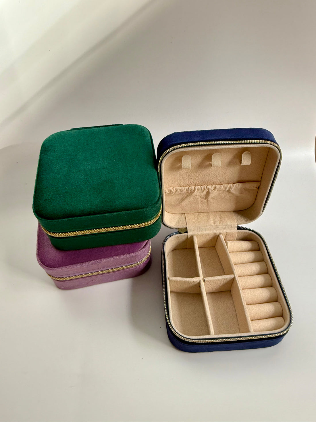 Velvet jewellery box