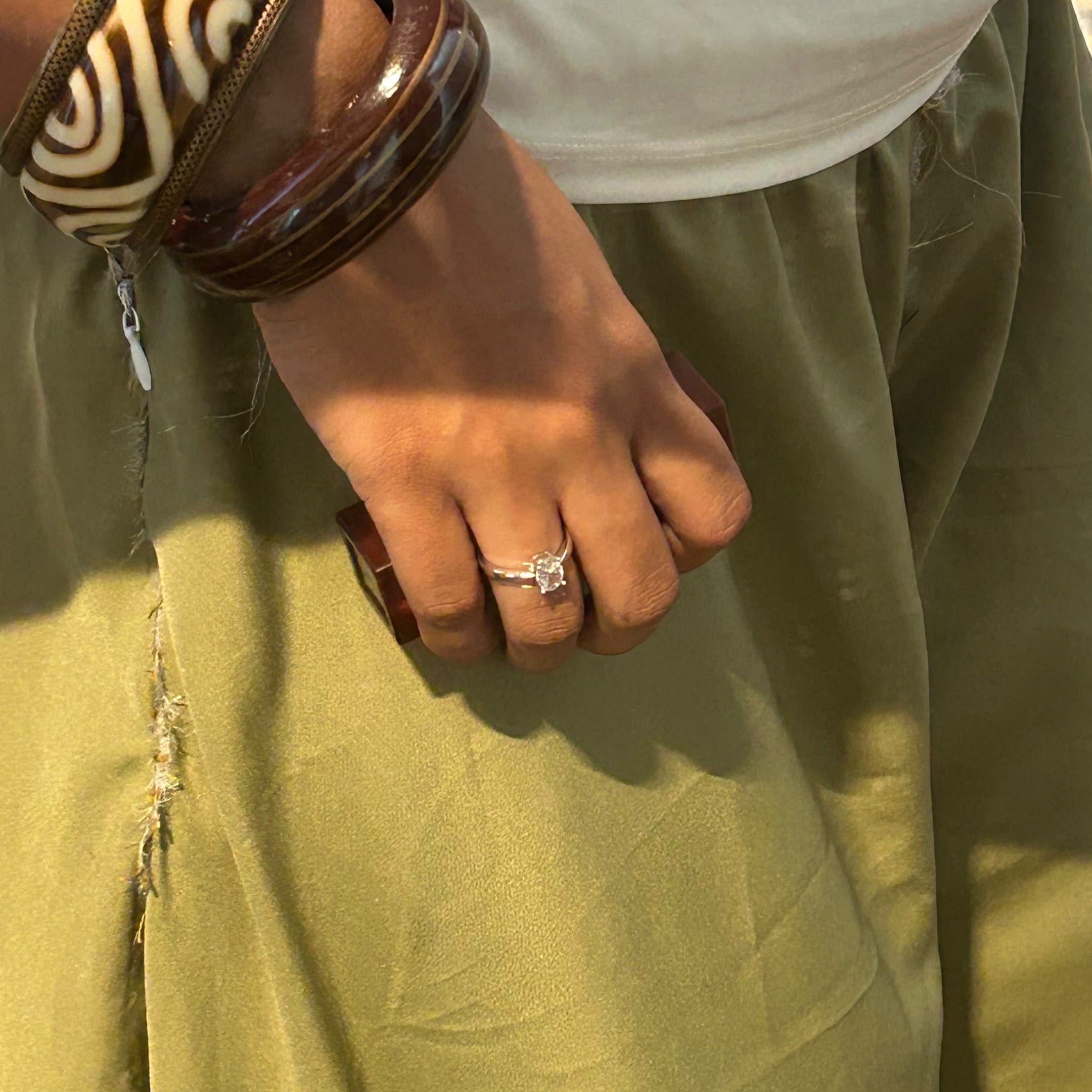 Classic oval zircon solitaire ring