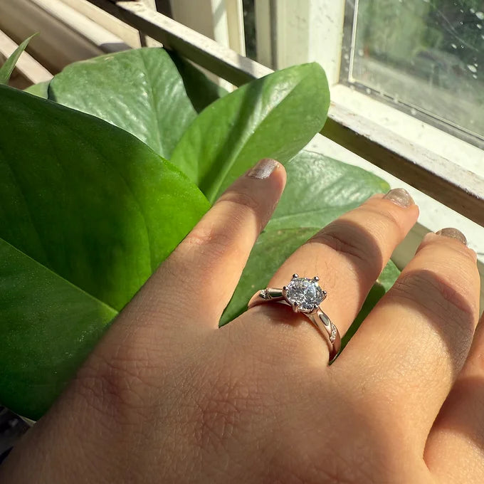 Selene Ring