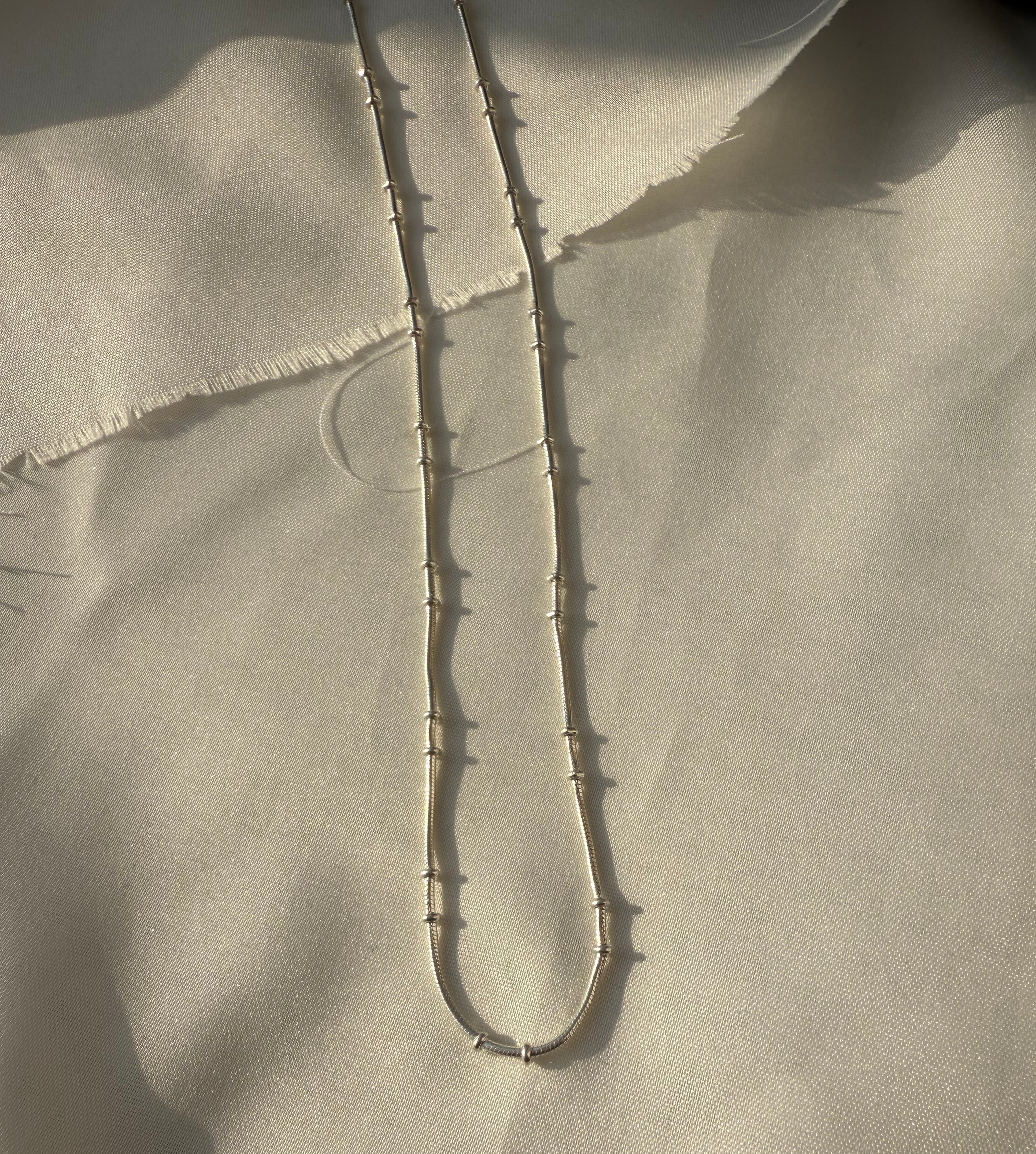 Beads silver chain 18''