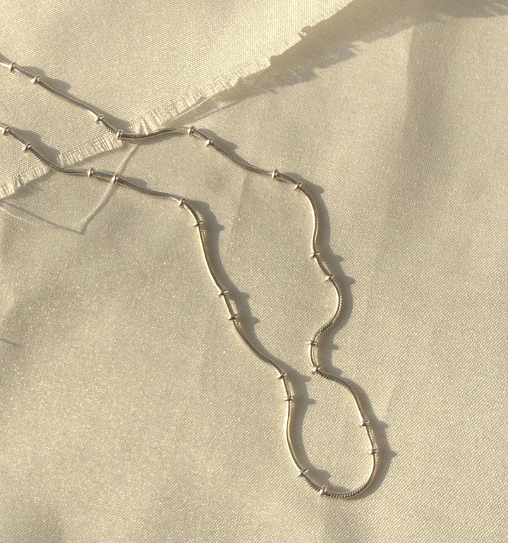 Beads silver chain 18''