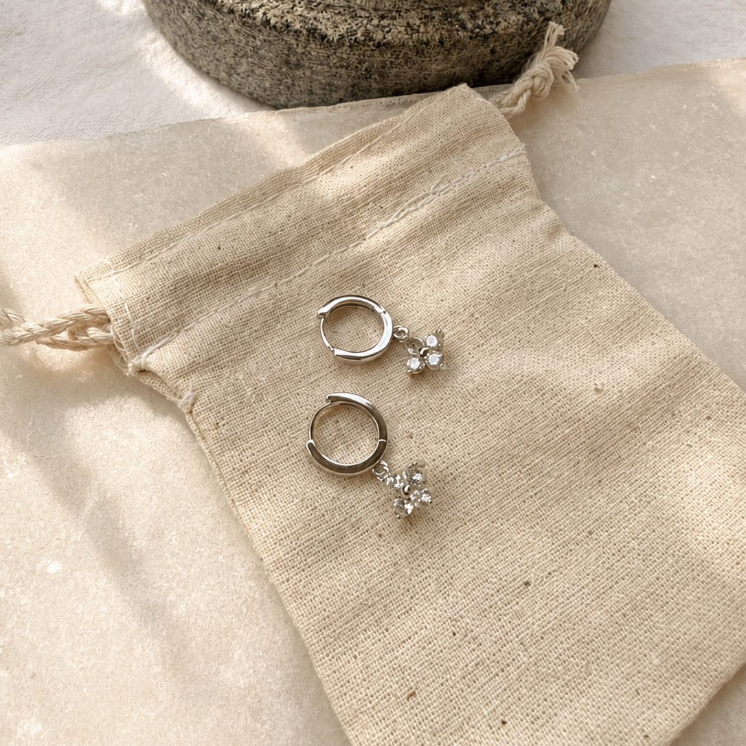 Clove hoops