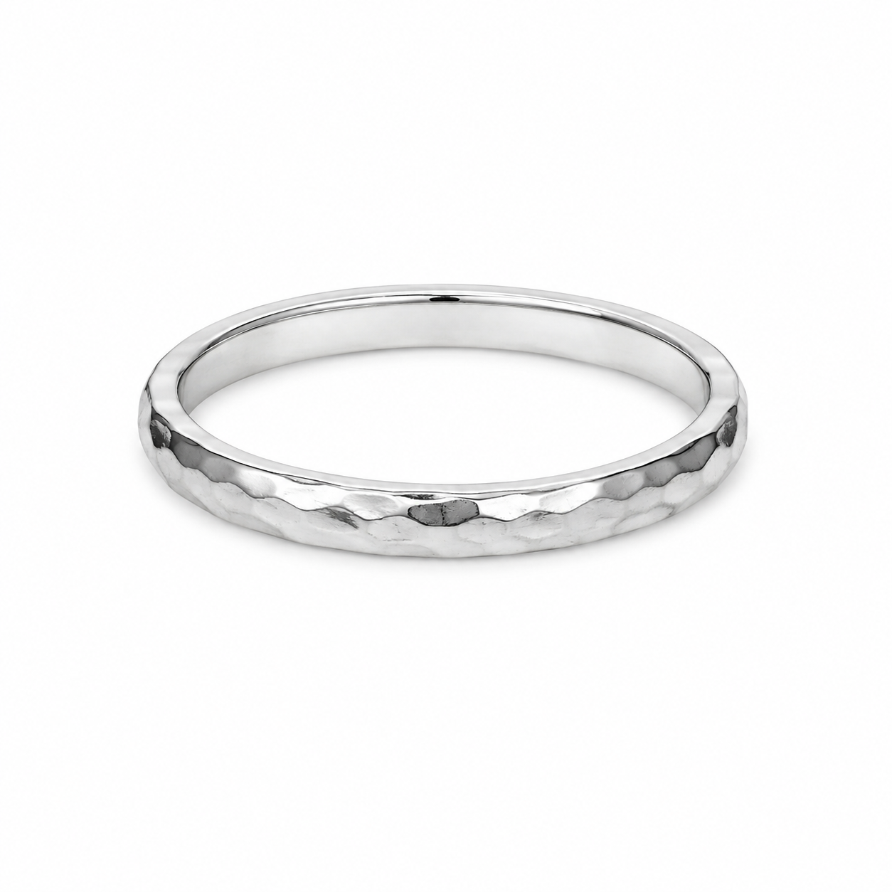 Hammered band ring