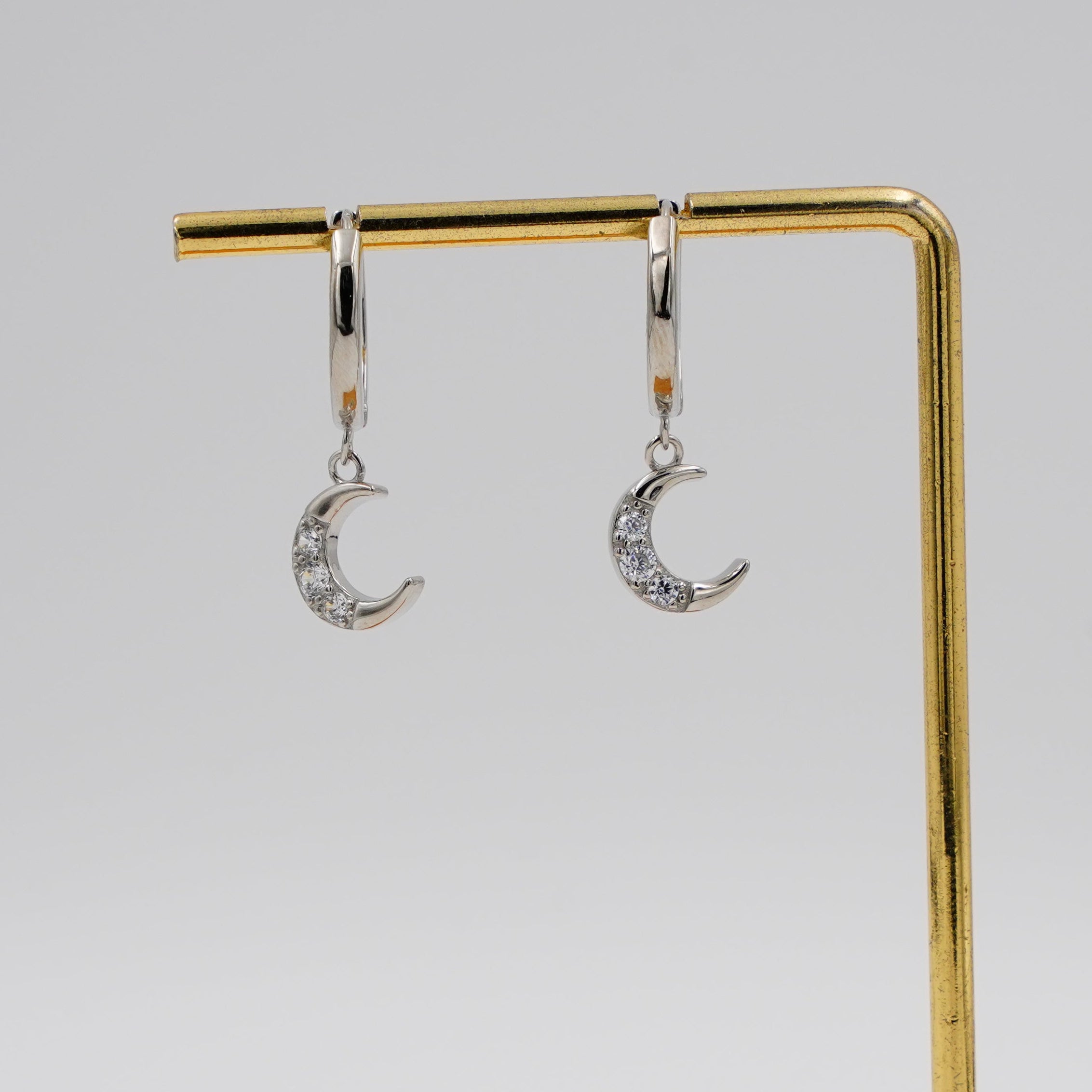 Cz moon hoops