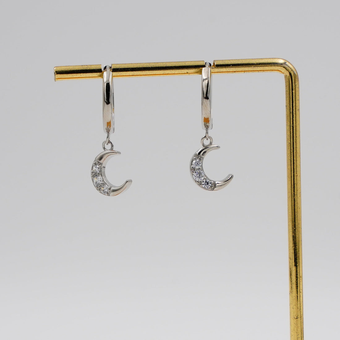 Cz moon hoops