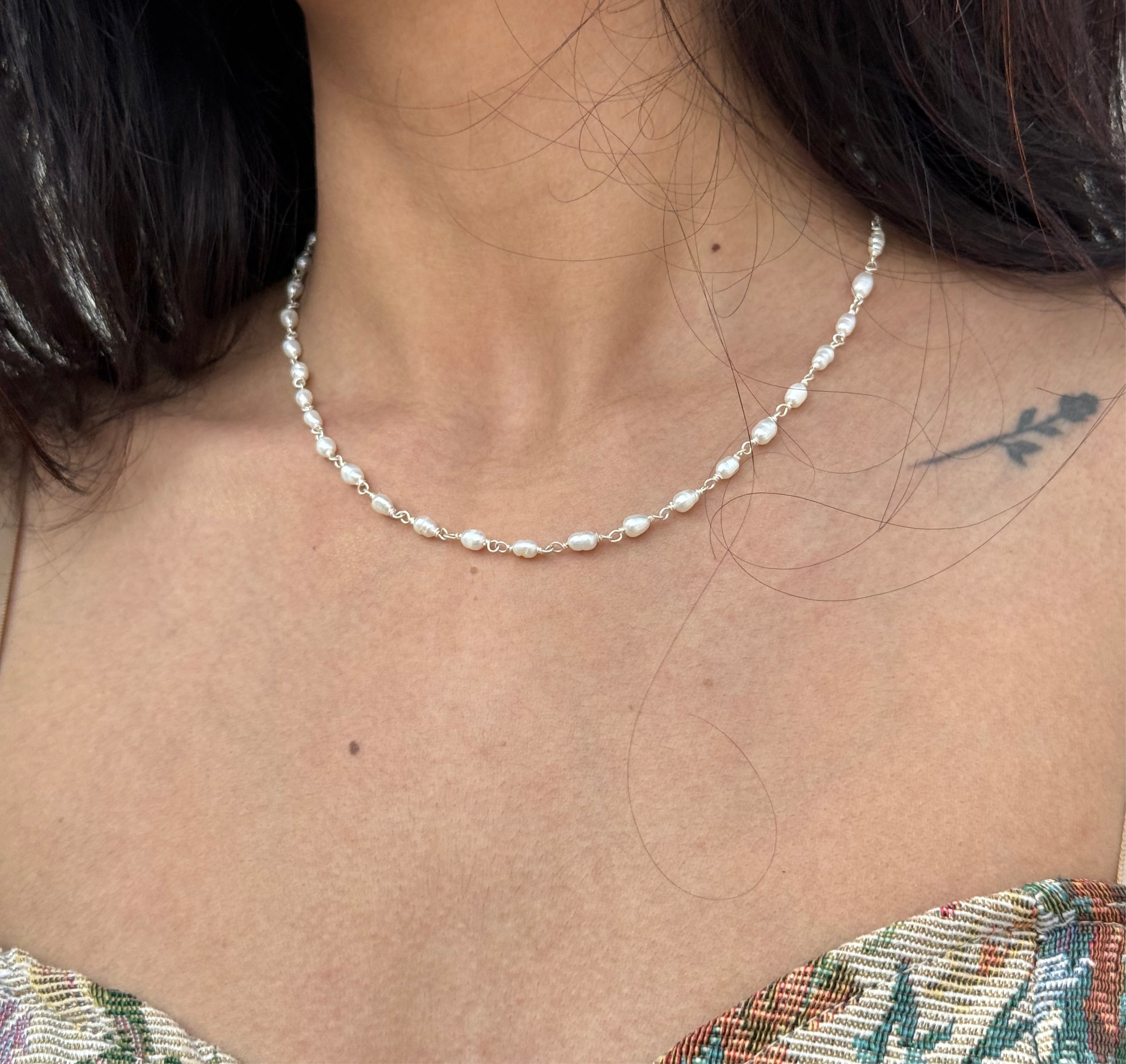 Pearl choker
