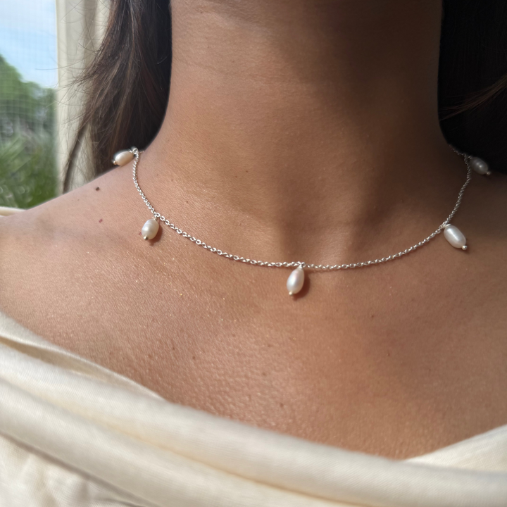 Pearl drop choker