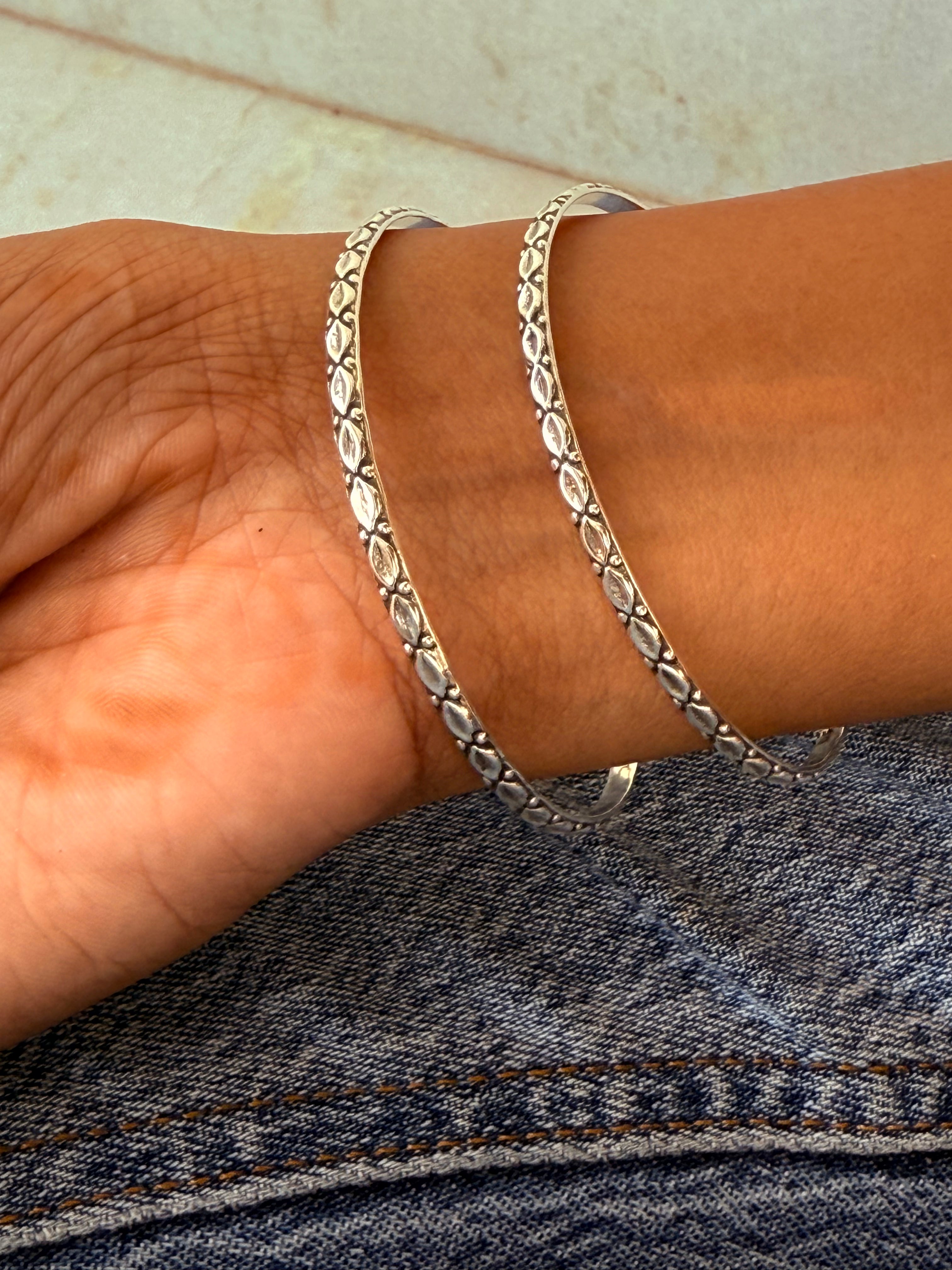 Pair of 2 Sana Bangles