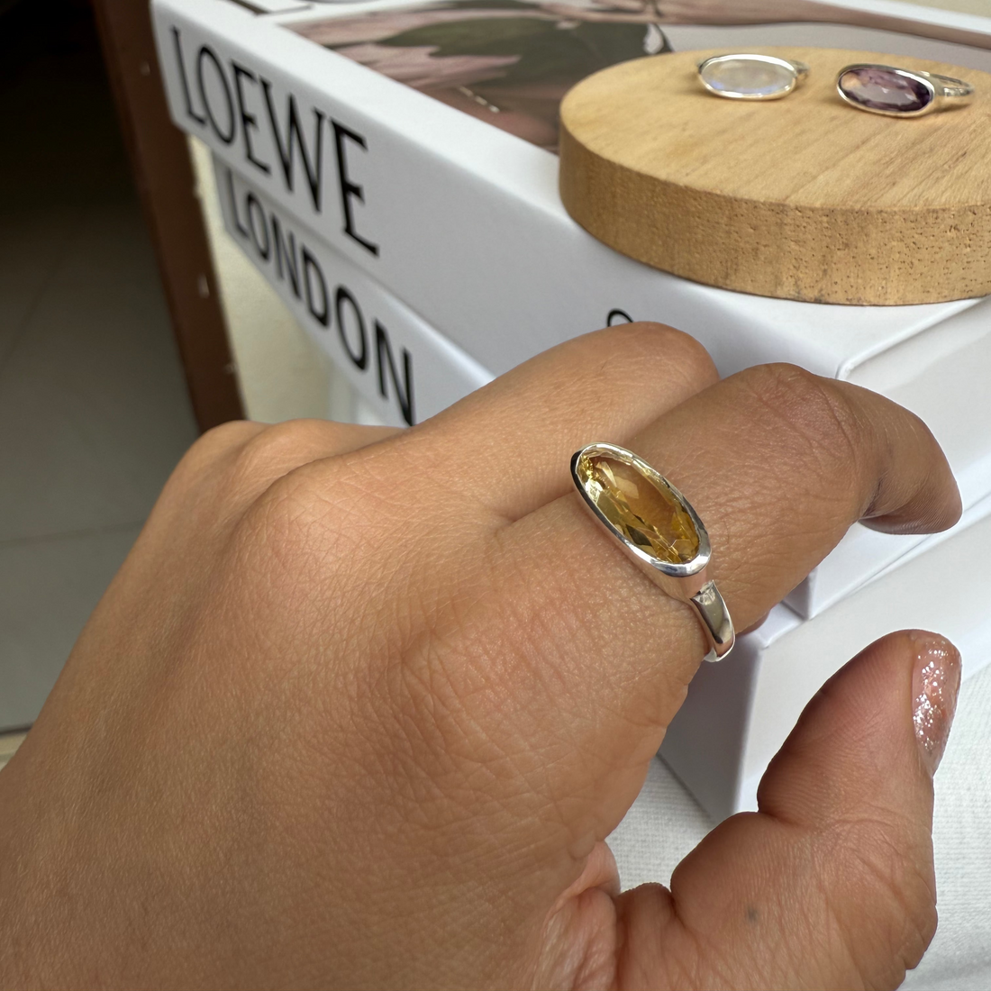 Gemstone diva ring