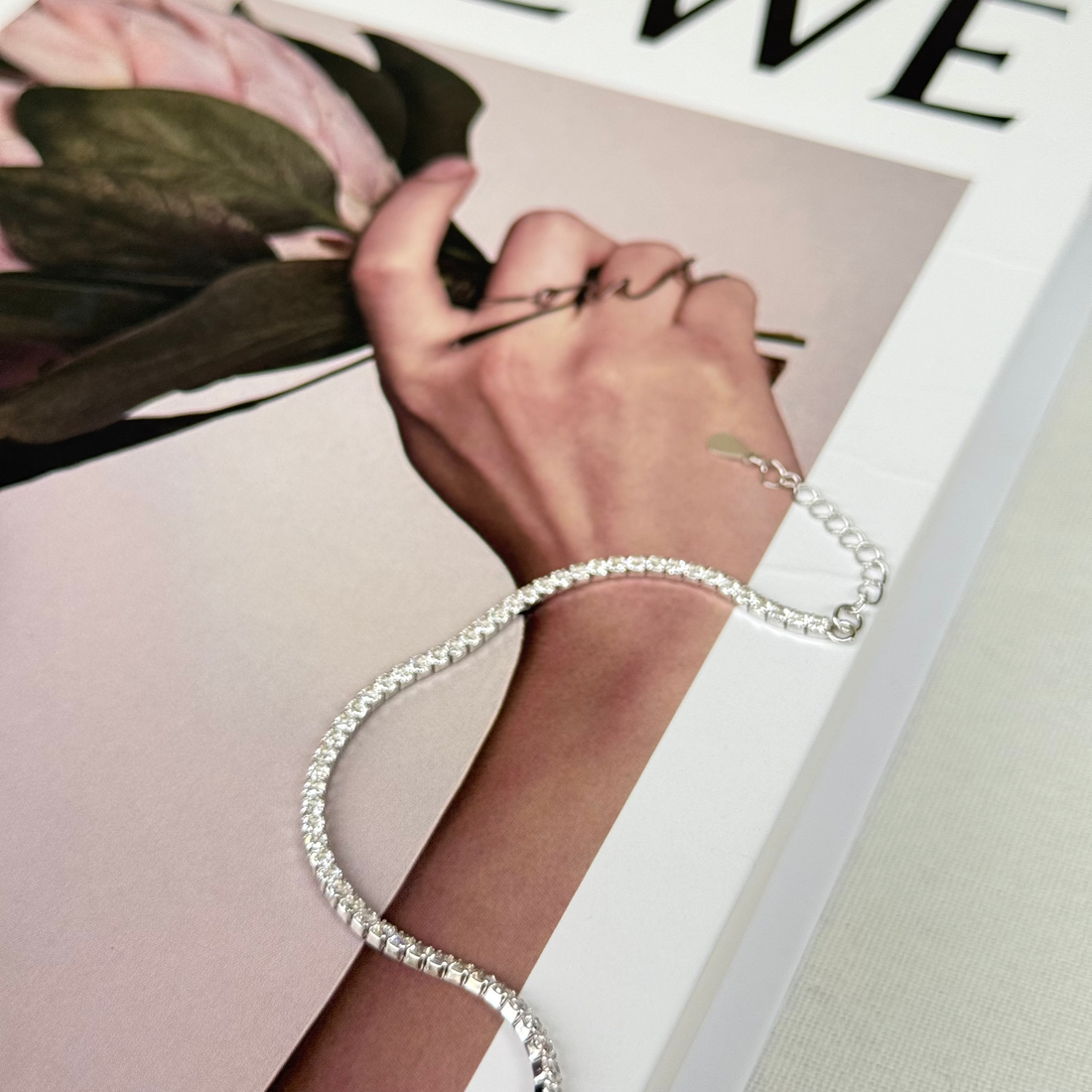 Tennis bracelet
