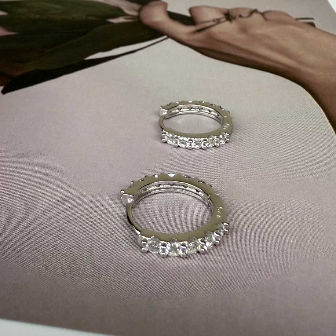 Daisy bali hoops