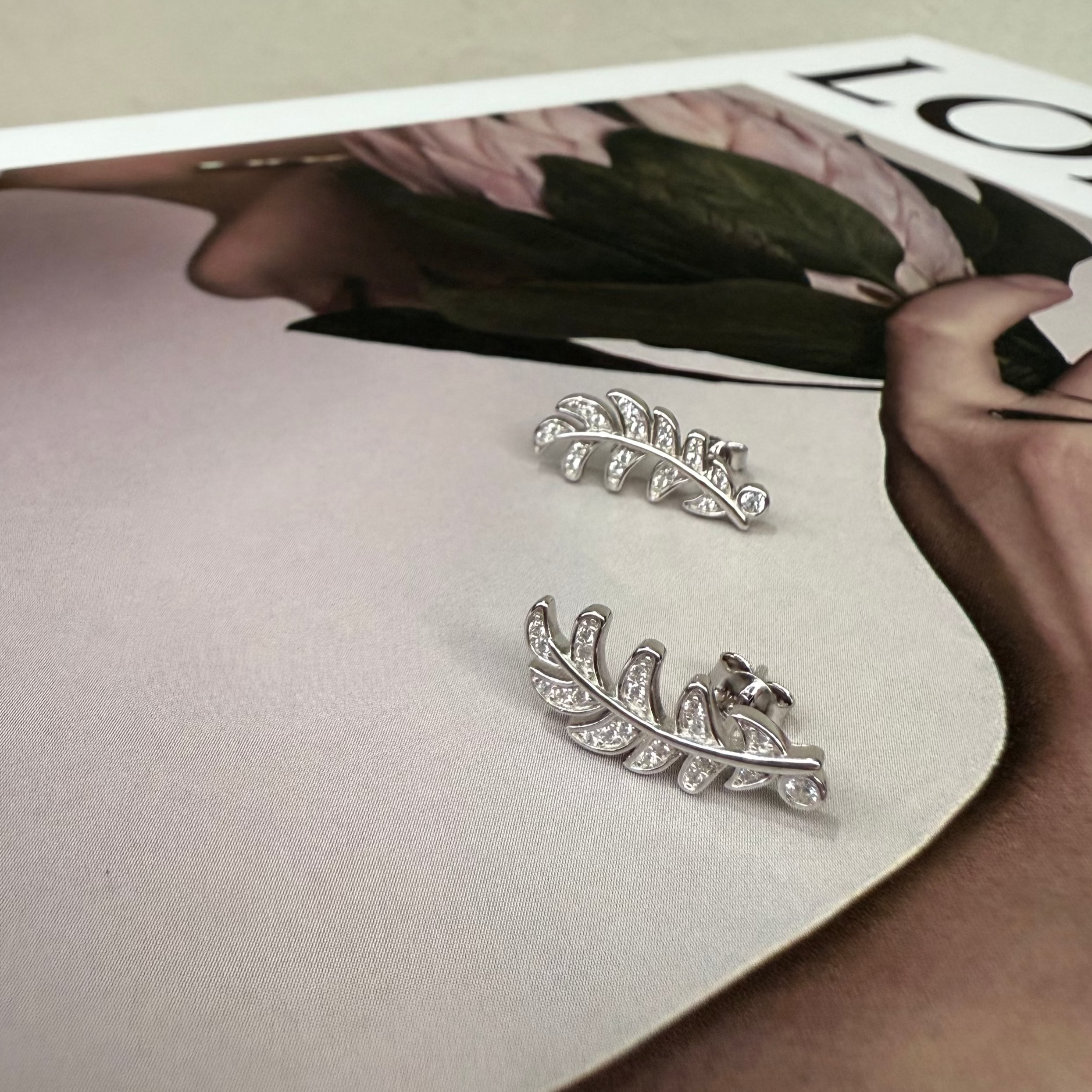 Leaf slider earrings