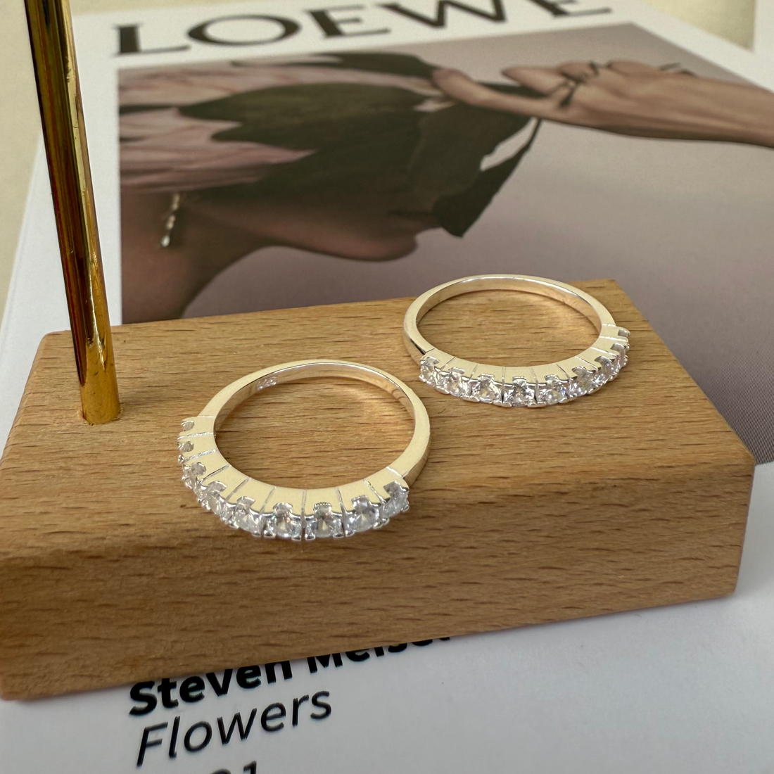 Spark band ring