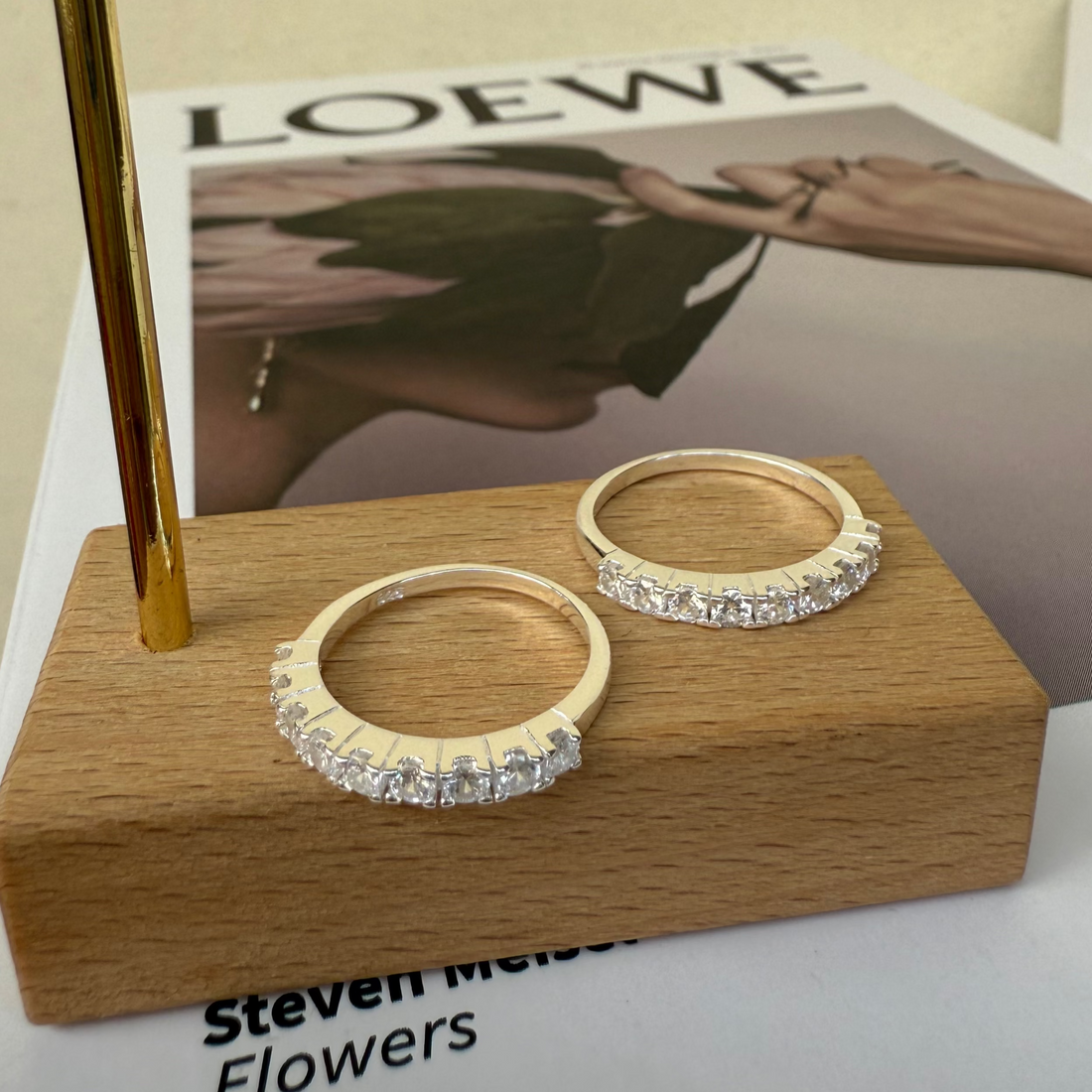 Spark band ring