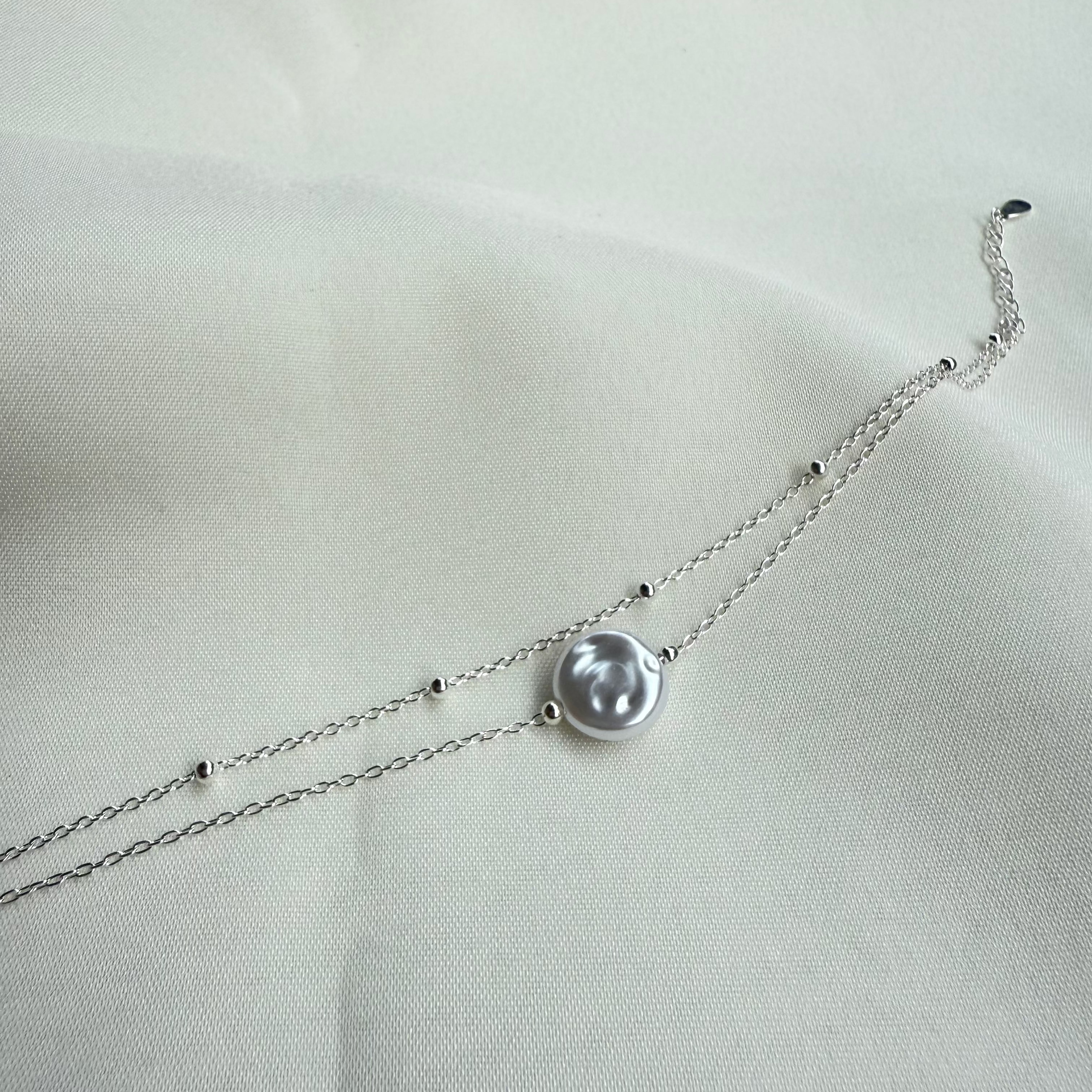 Double layer pearl bracelet