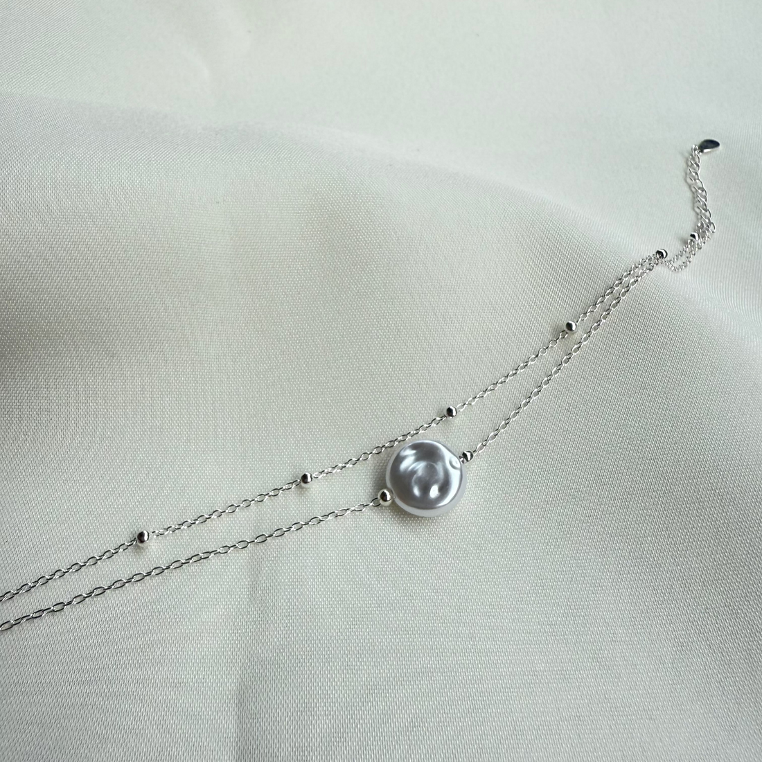 Double layer pearl bracelet
