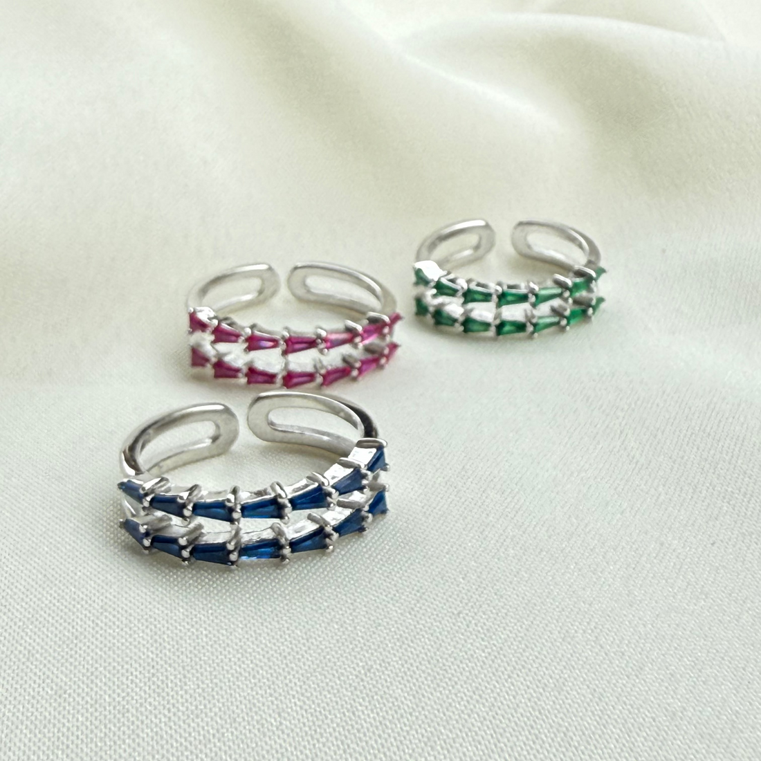 Evaris band rings