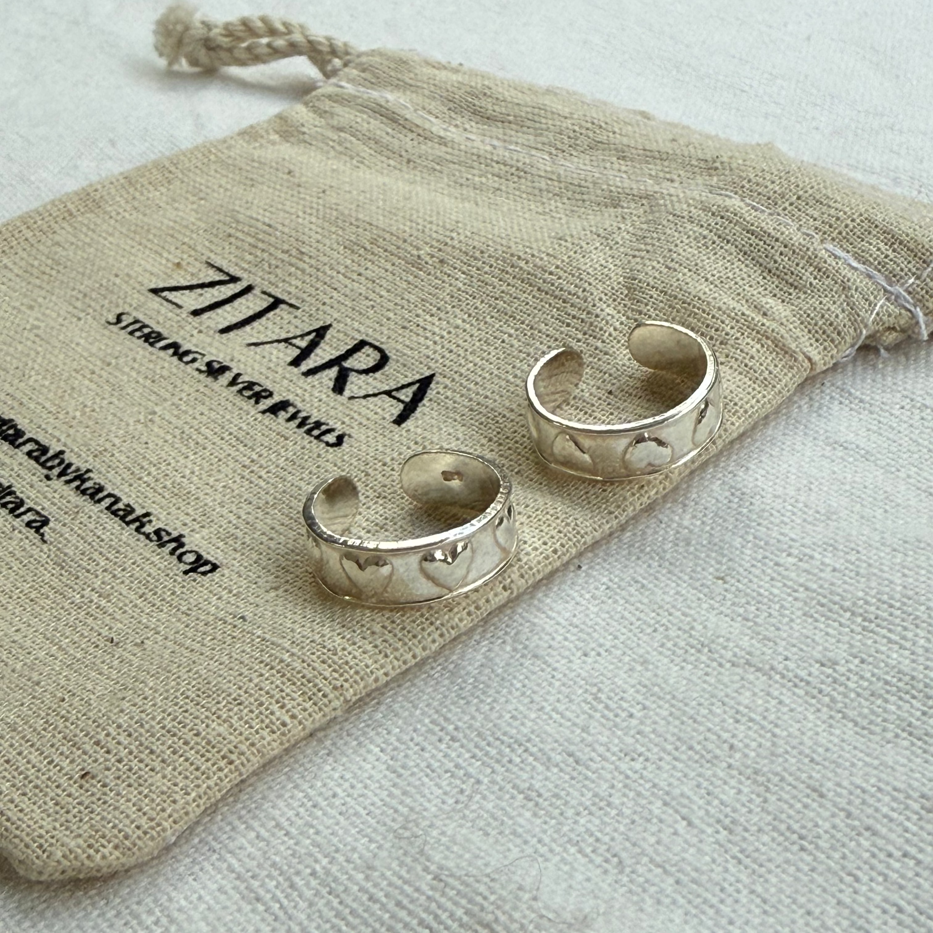 Heart toe ring