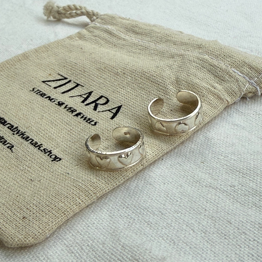 Heart toe ring