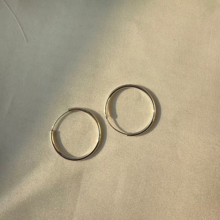 Silver noir hoops
