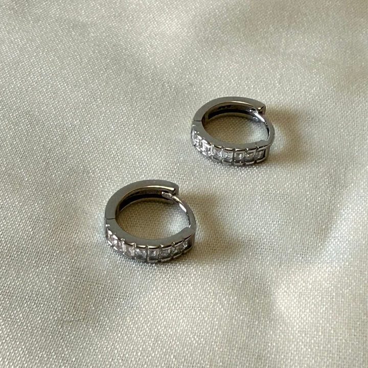 Elva hoops