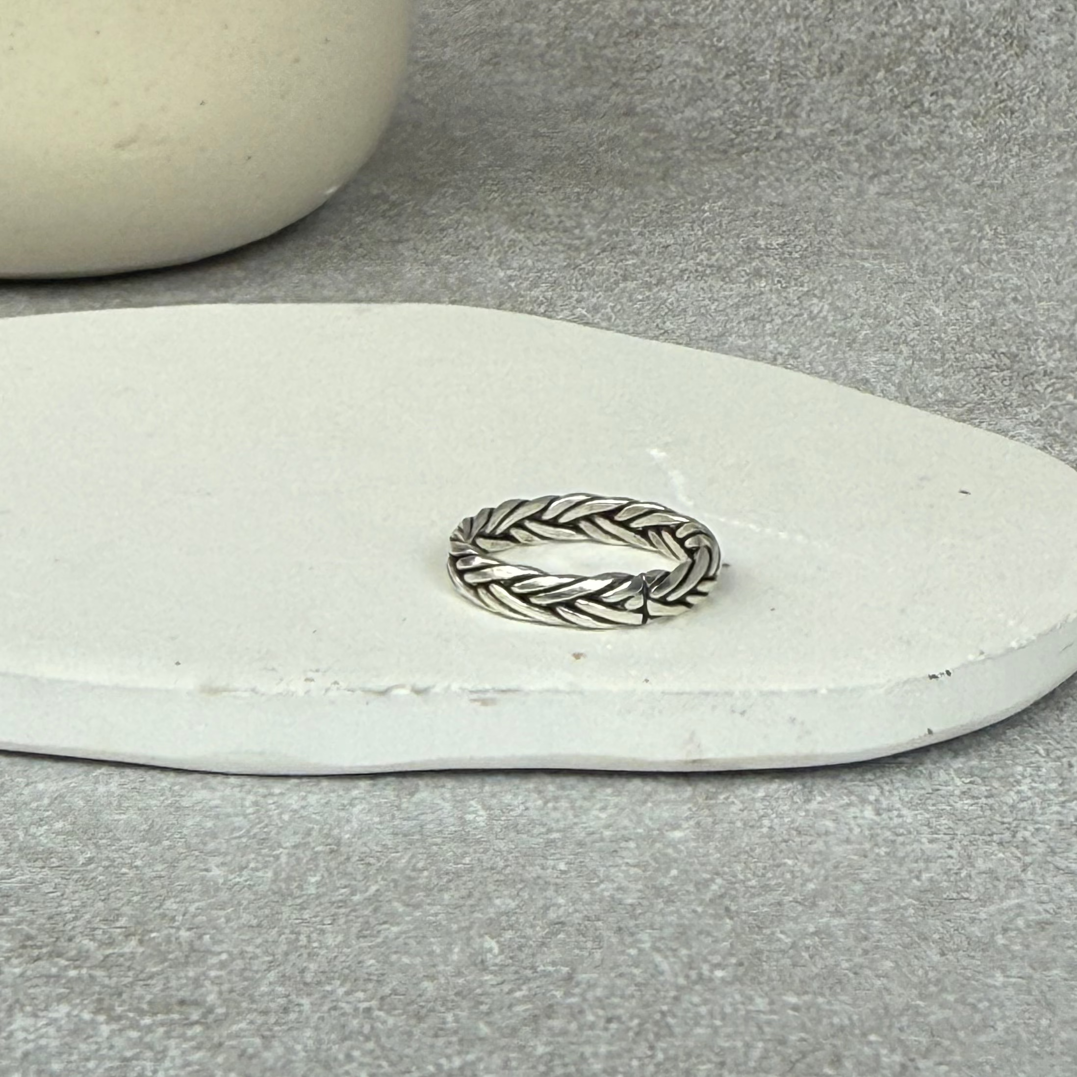 Classic Band ring