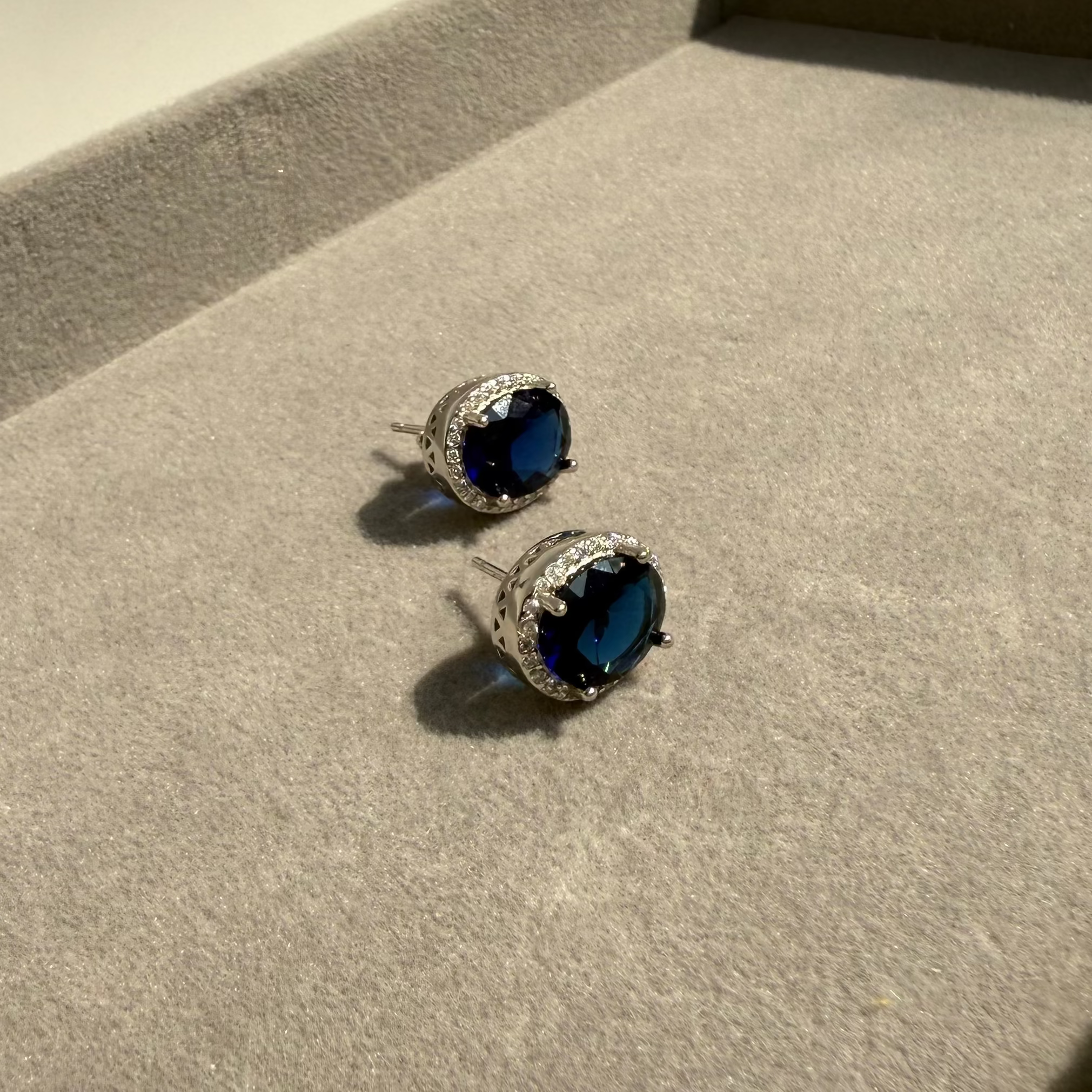 Juliette studs