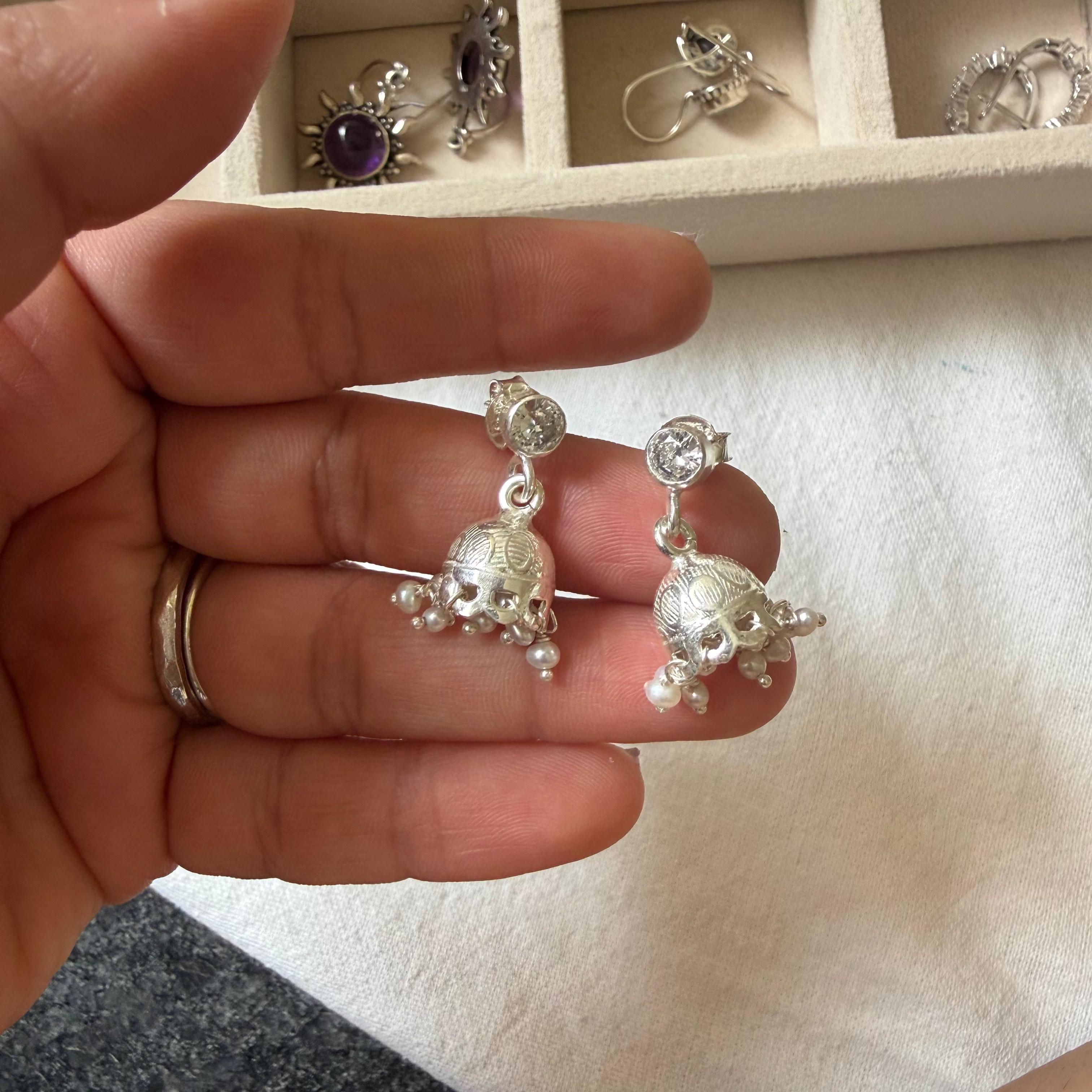 Silver jhumki