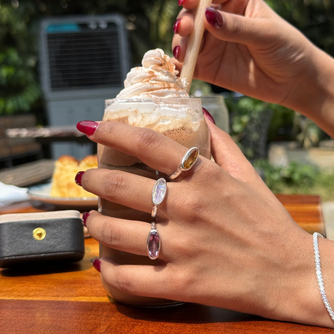 Gemstone diva ring