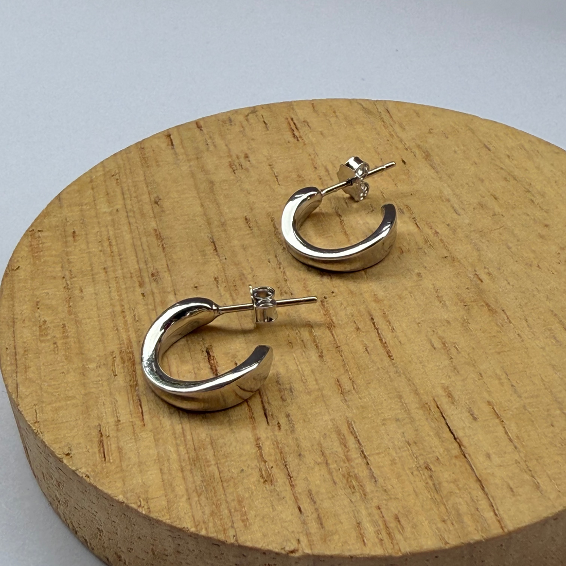 Aure hoops