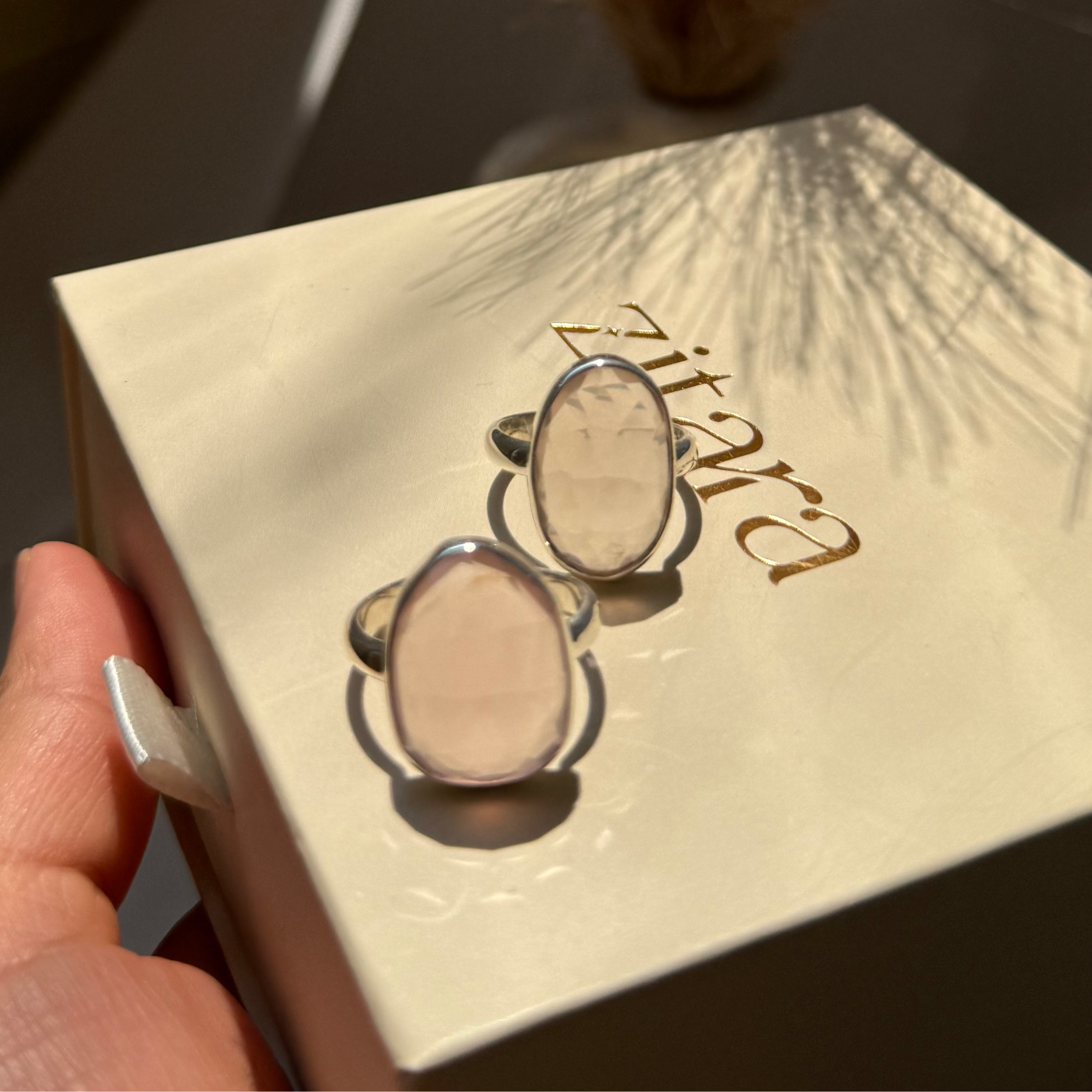 Rose quartz bold ring