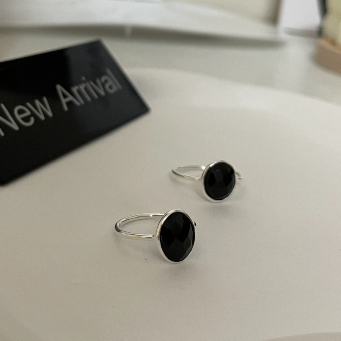 Black onyx ring