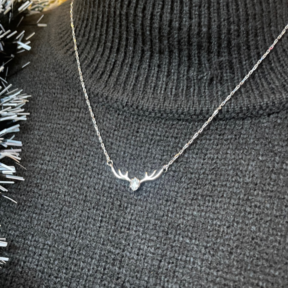 Reindeer zircon necklace