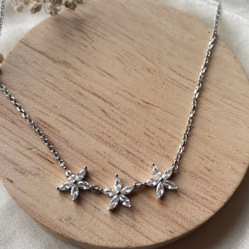 Blossom necklace