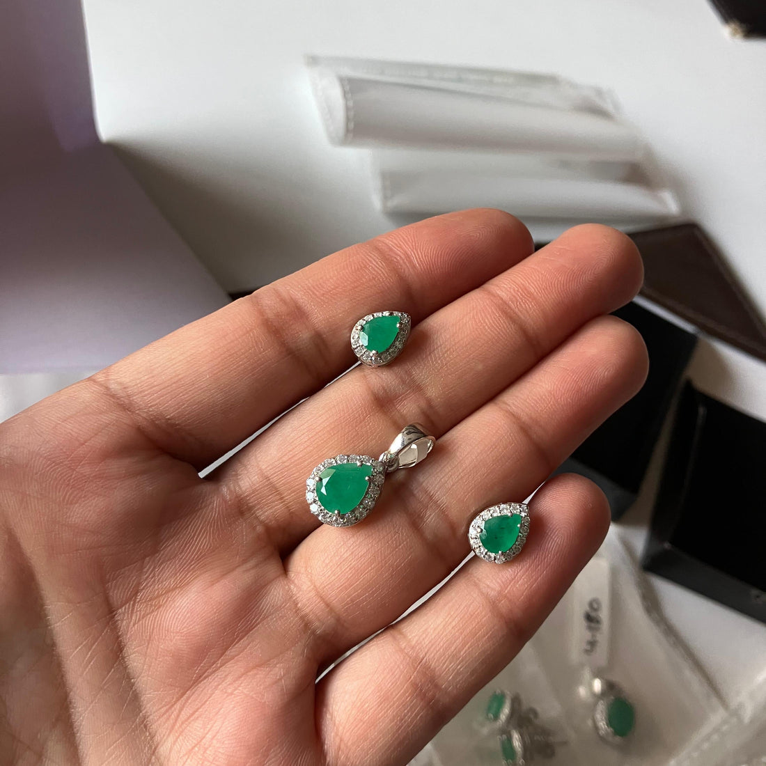 Real Emerald set