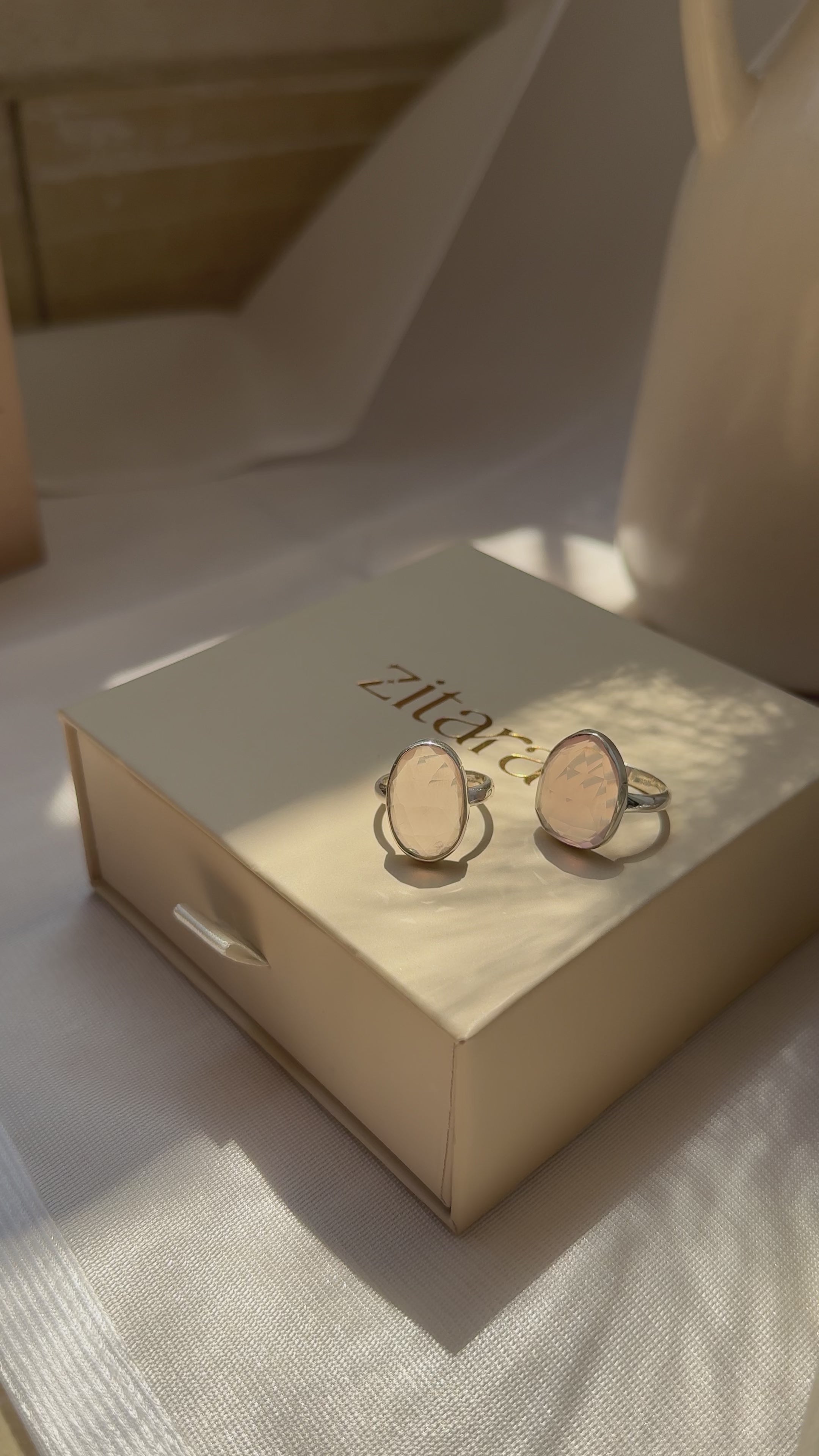 Rose quartz bold ring